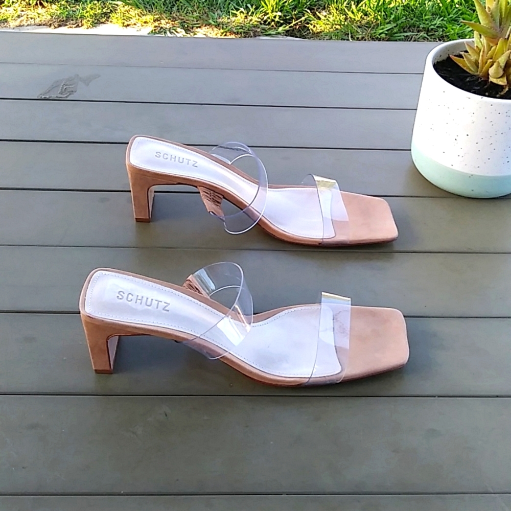 NEW SCHUTZ Sandals